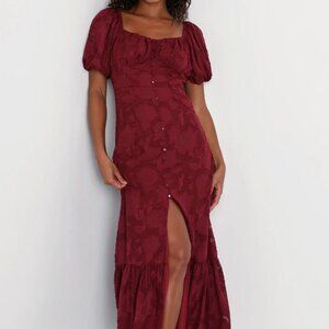 Lulu's NWT Burgundy Floral Jacquard Midi Dress